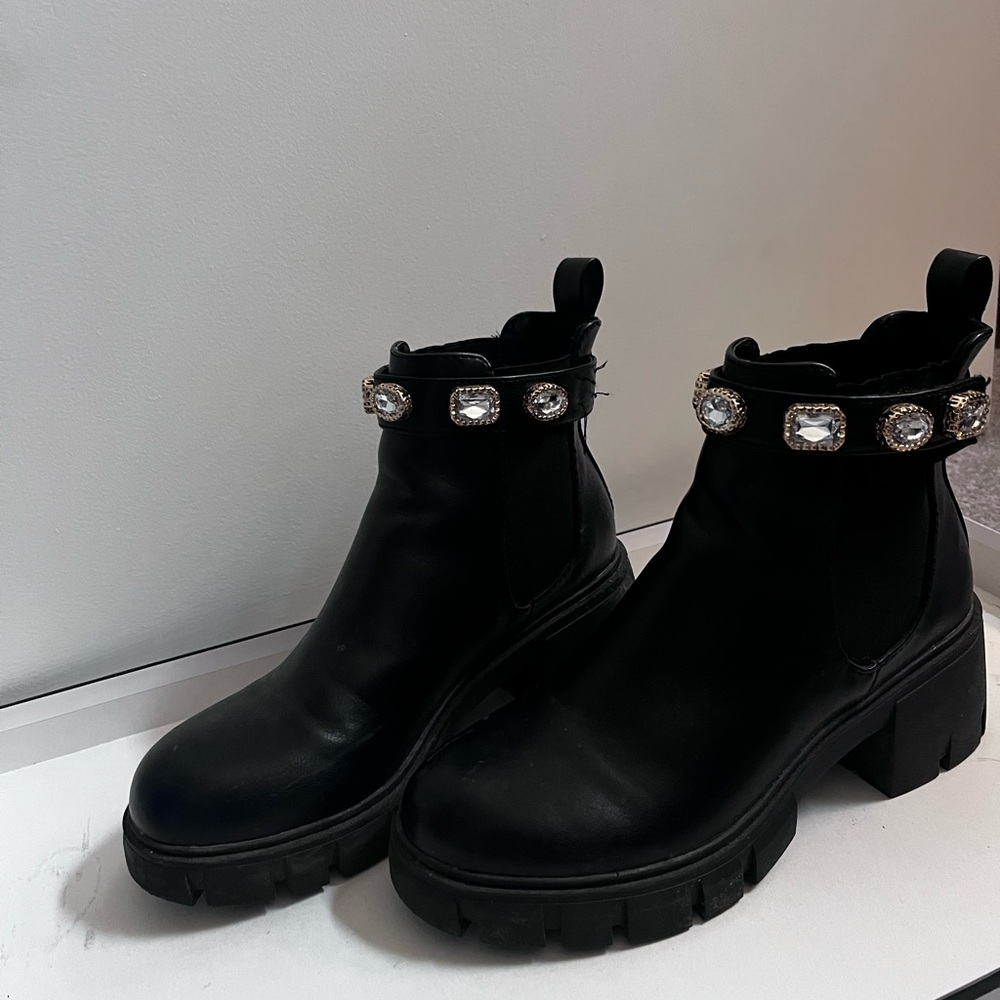 Black Women's Boots with Crystal Embellishments